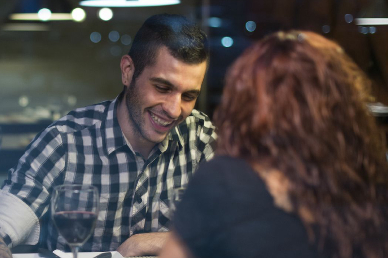 Happy Speed Dating Couple Meeting In Columbus